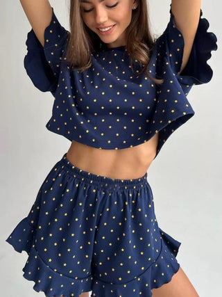 Ensemble d'intérieur crop top imprimé et short à volants