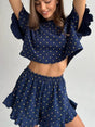 Ensemble d'intérieur crop top imprimé et short à volants